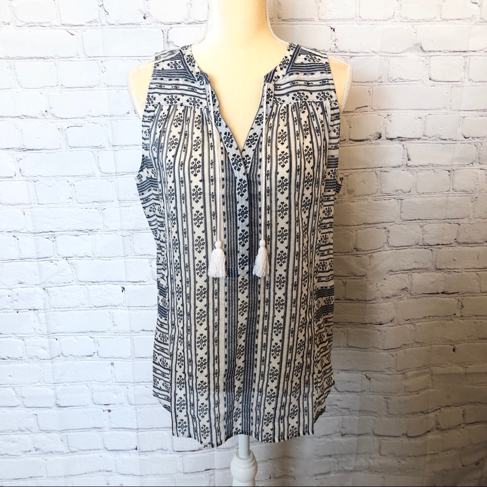 Paige Blue & White Pullover Patterned Tank Top - image 5